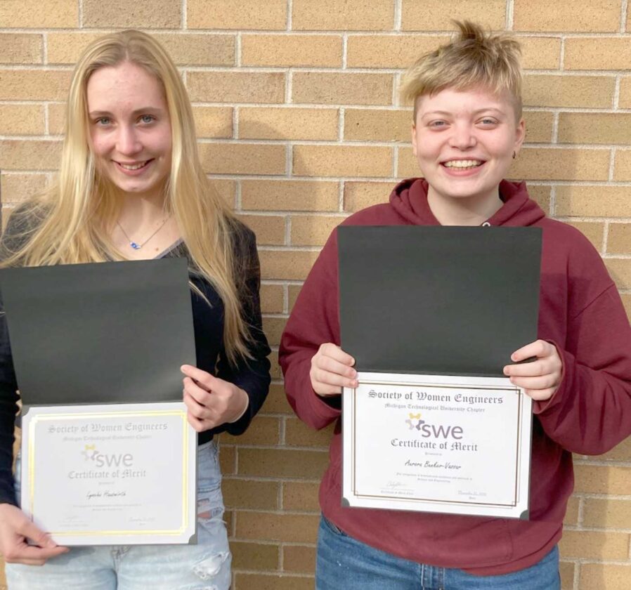 Hauswirth, BunkerVassar receive recognition for math and science